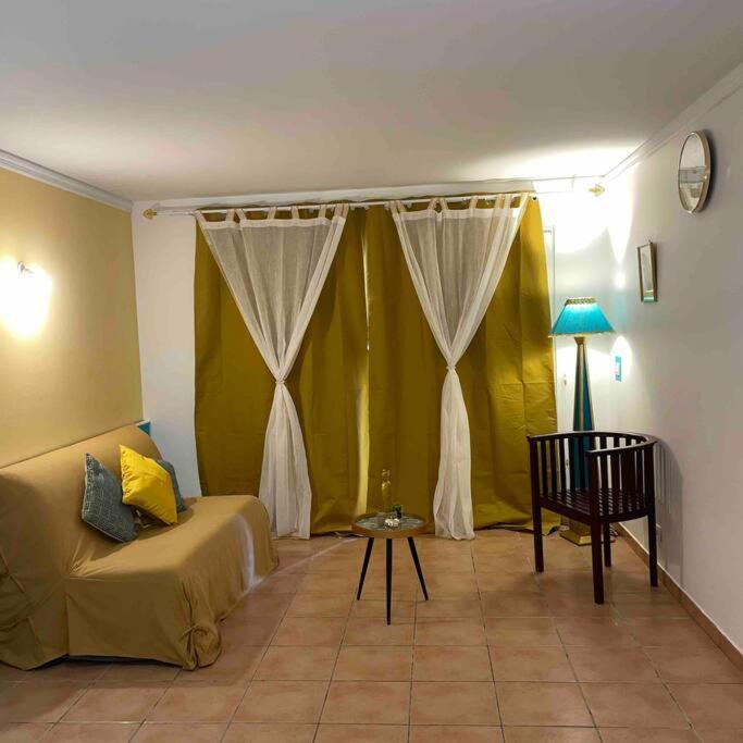 Le Mayakudja D'Or Apartment Sainte-Anne  Ngoại thất bức ảnh