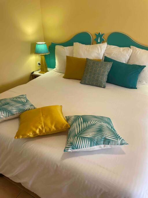 Le Mayakudja D'Or Apartment Sainte-Anne  Ngoại thất bức ảnh
