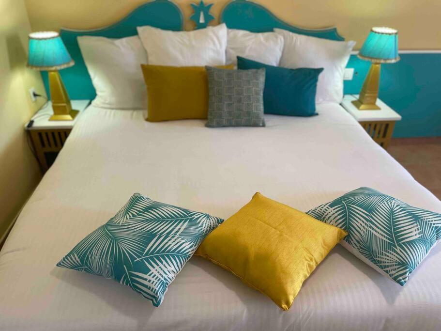 Le Mayakudja D'Or Apartment Sainte-Anne  Ngoại thất bức ảnh